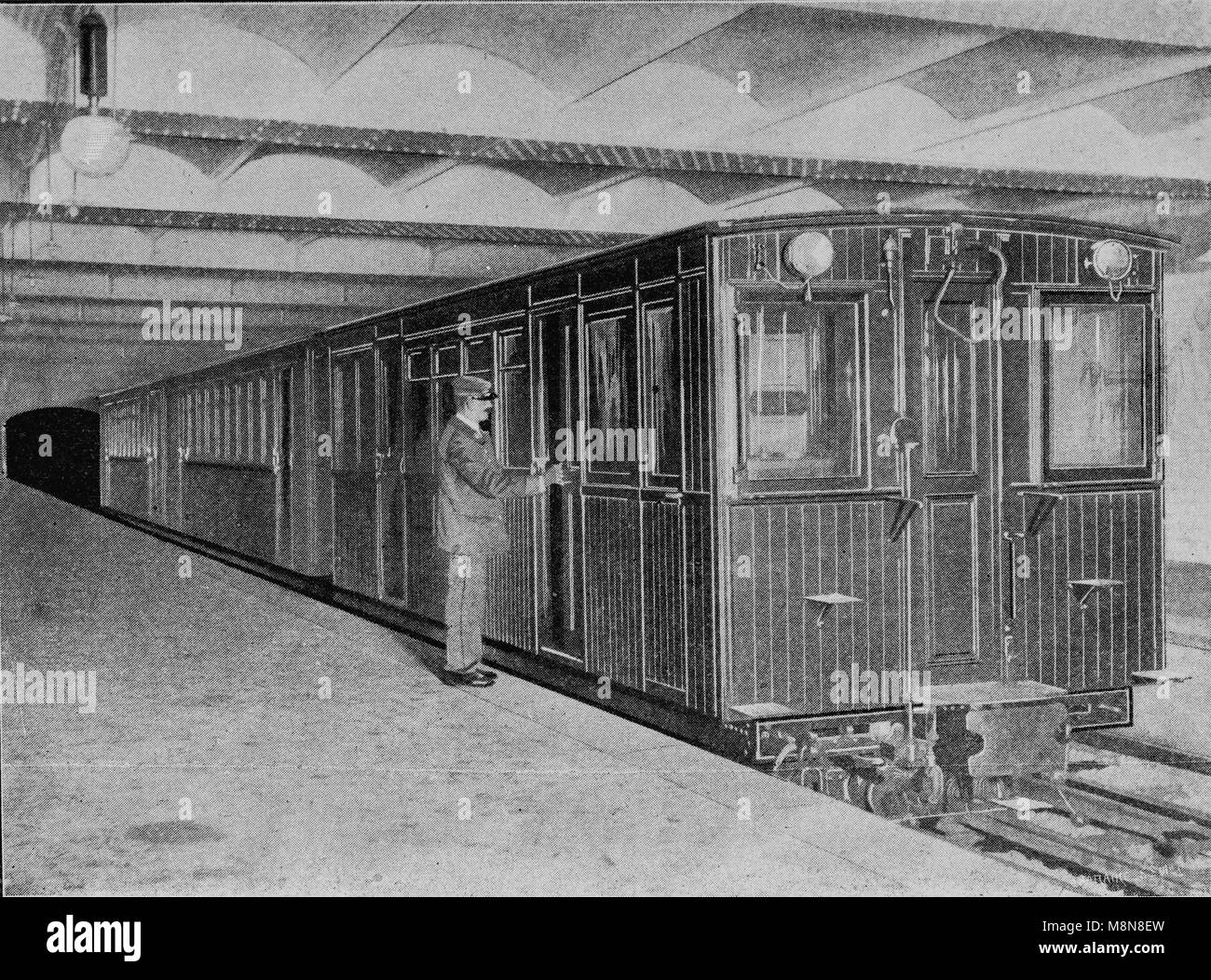 Palais Royal subway station, Paris, Picture from the French weekly newspaper l'Illustration, 14th  July 1900 Stock Photo