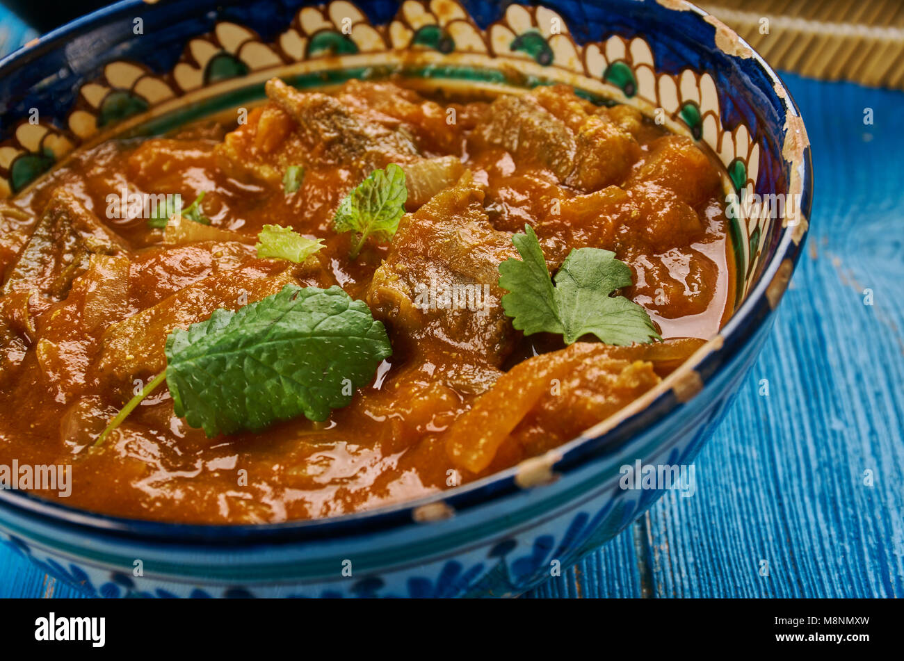 Indian cuisine . Naat yakkhn Kashmiri Yogurt Lamb curry , Traditional