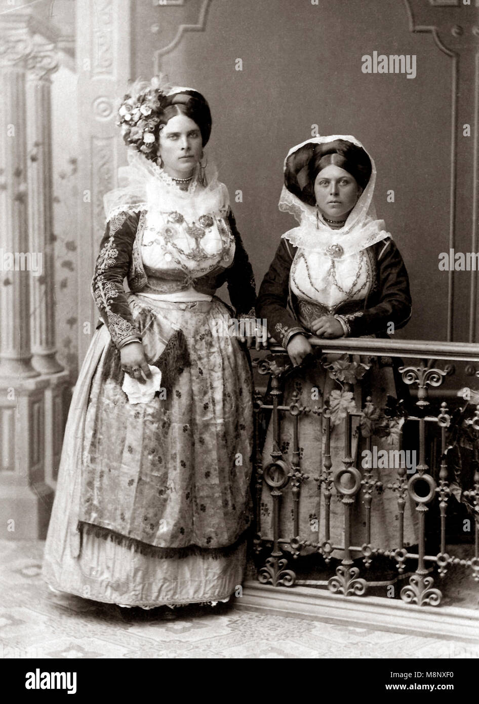 Greek clothes hi res stock photography and images Alamy