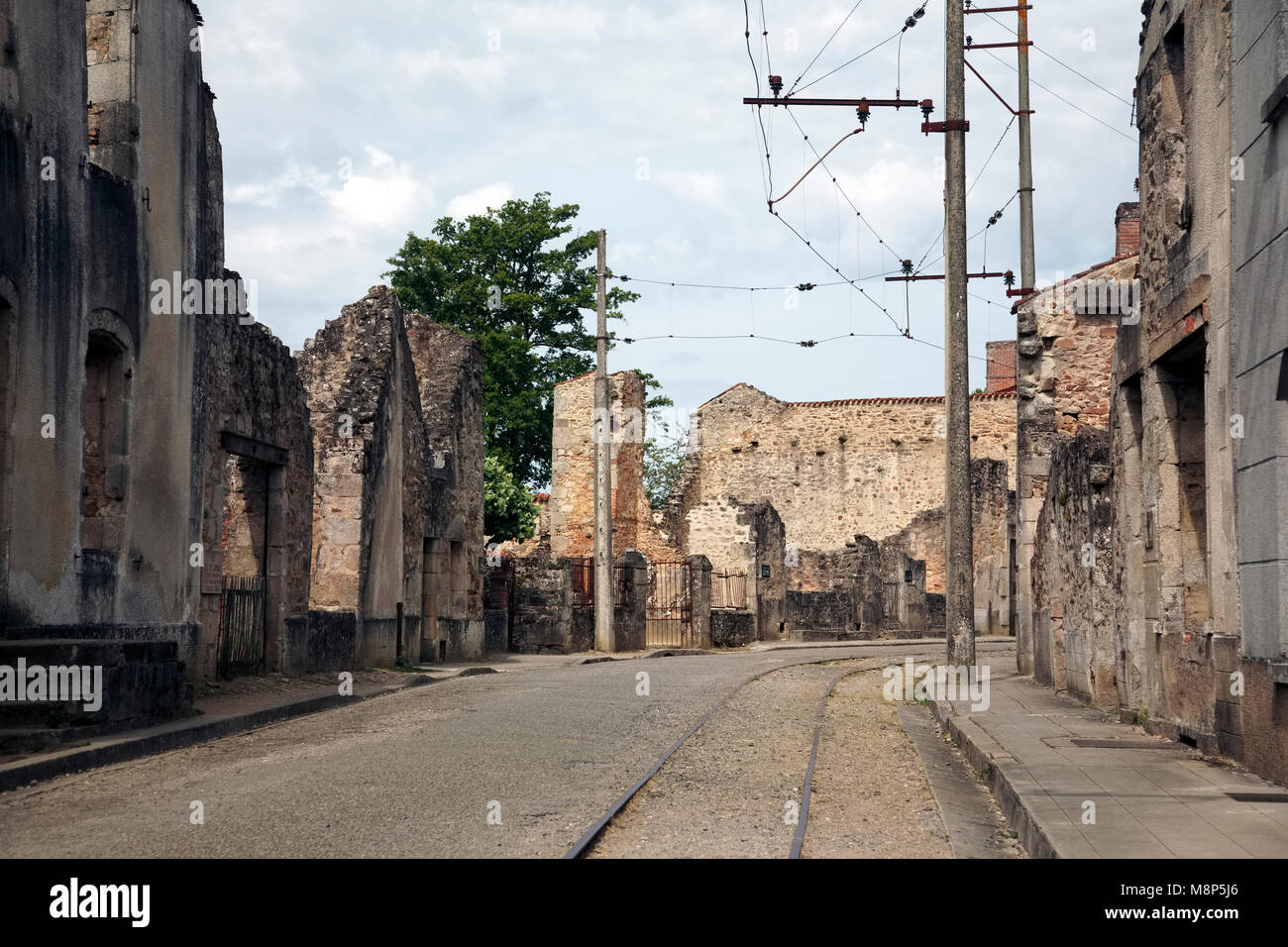 The Oradour-Sur-Glane massacre memorial site in the Haute-Vienne region Foto & Idee The Oradour-Sur-Glane massacre memorial site in the Haute-Vienne region Bildidee