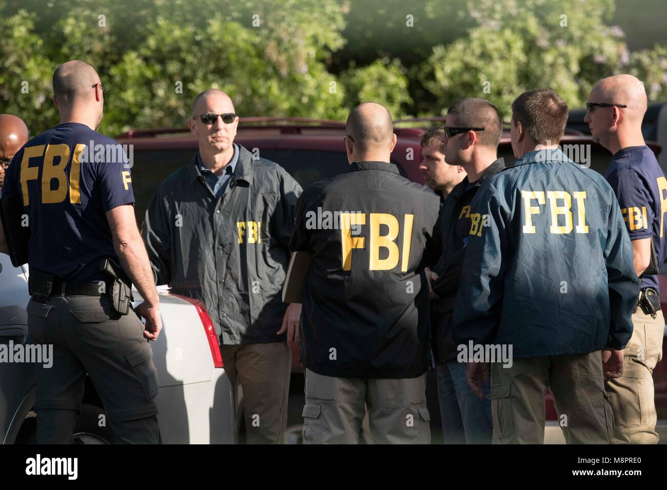 Fbi agents hi-res stock photography and images - Alamy