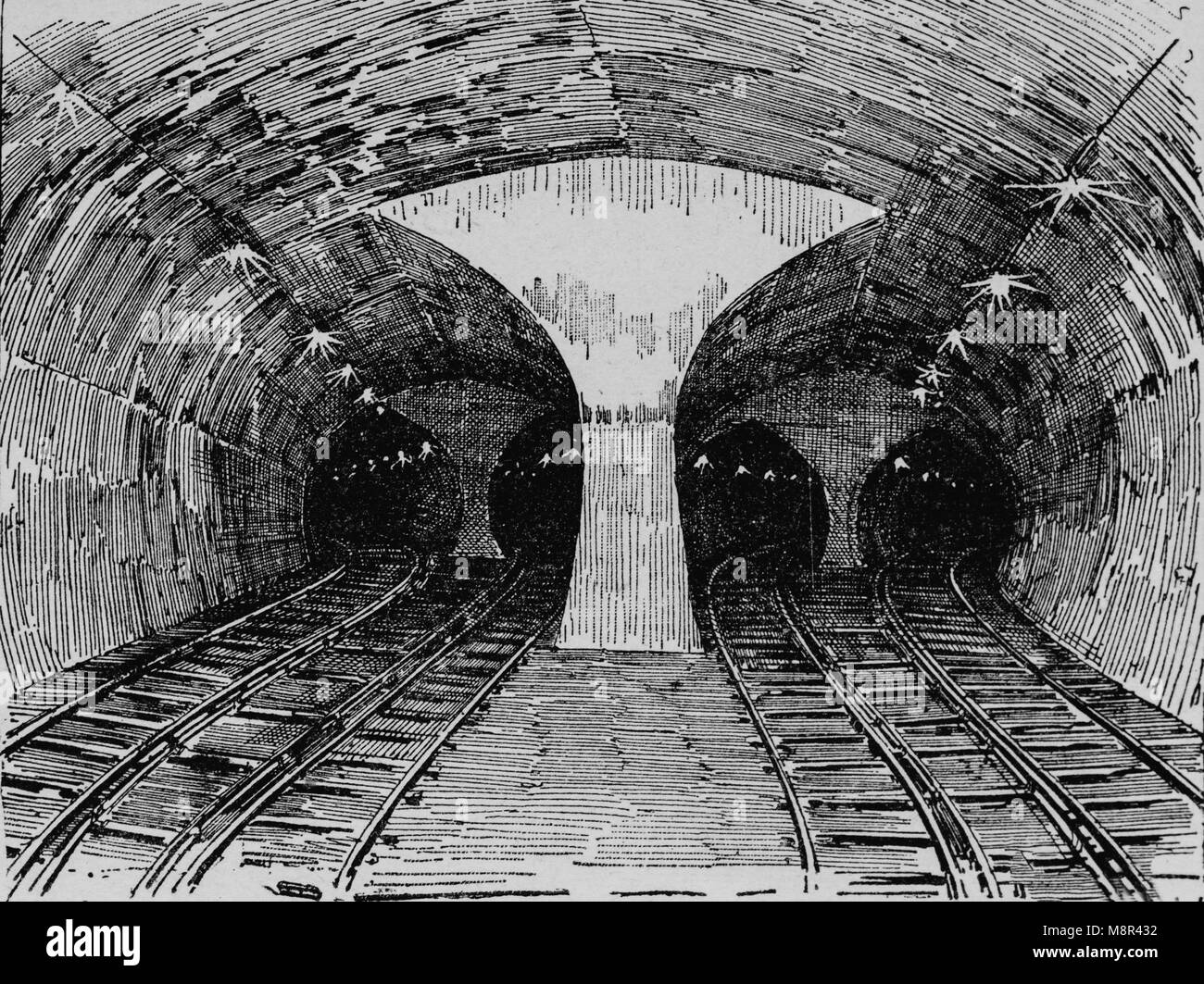 Paris metro 1900 Black and White Stock Photos & Images - Alamy
