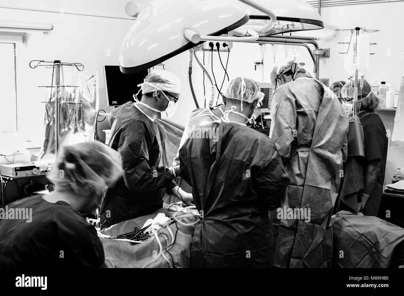 Surgeons at work Stock Photo - Alamy