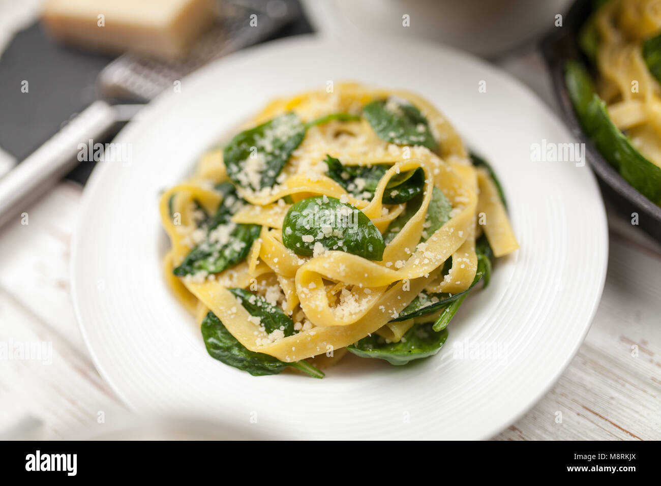 Spinach tagliatelle pasta Stock Photo Alamy