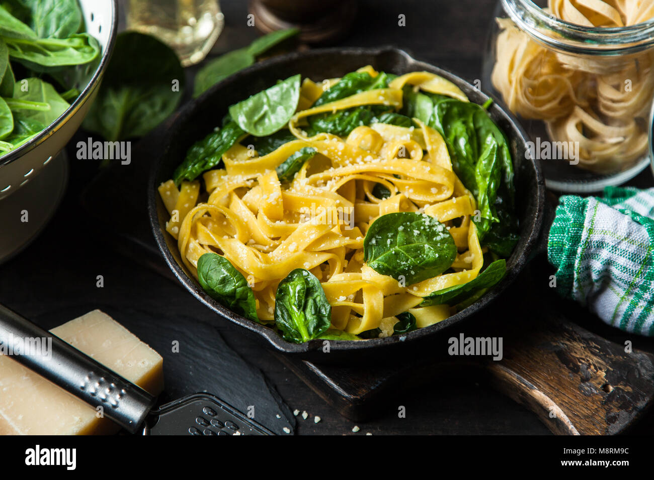 Spinach tagliatelle pasta Stock Photo Alamy