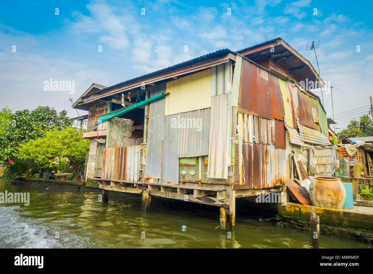 Poor Floating BANGKOK, THAILAND - FEBRUARY 09, 2018: Outdoor view of floating poor ...