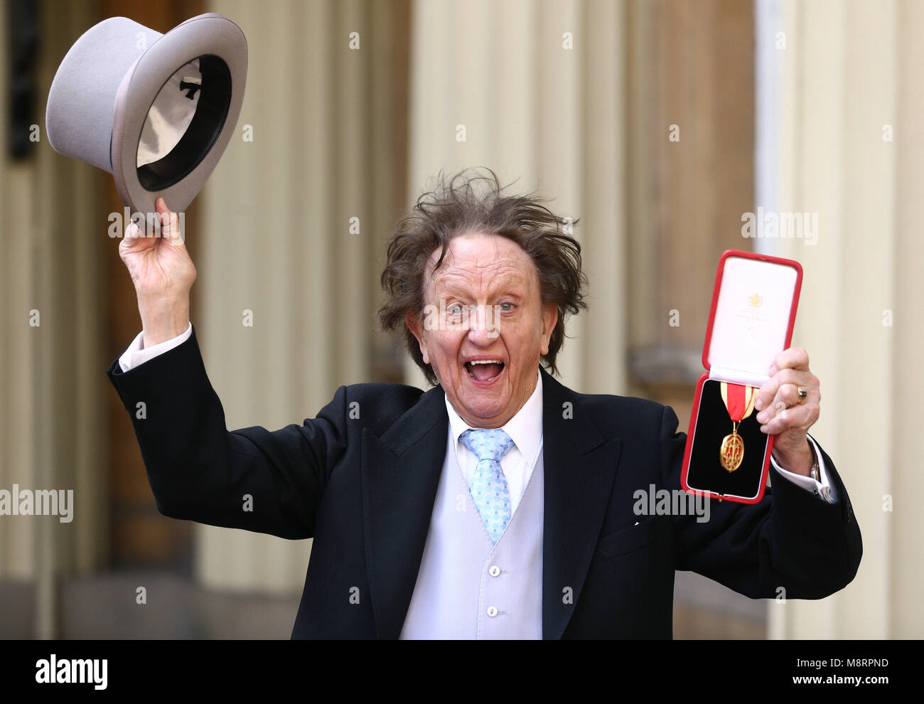 knighthood medal knighthood medal