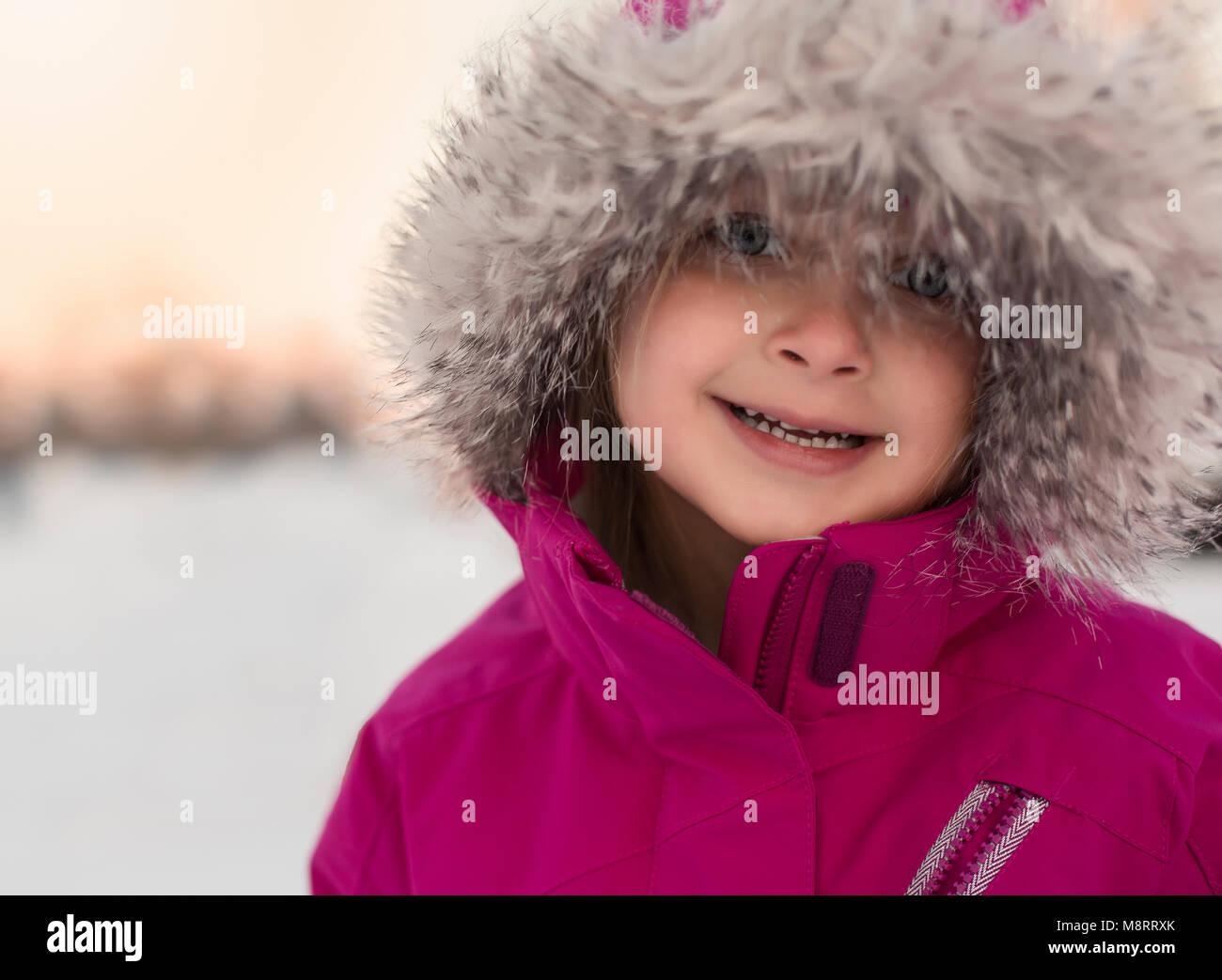 Girl fur coat hi-res stock photography and images - Alamy