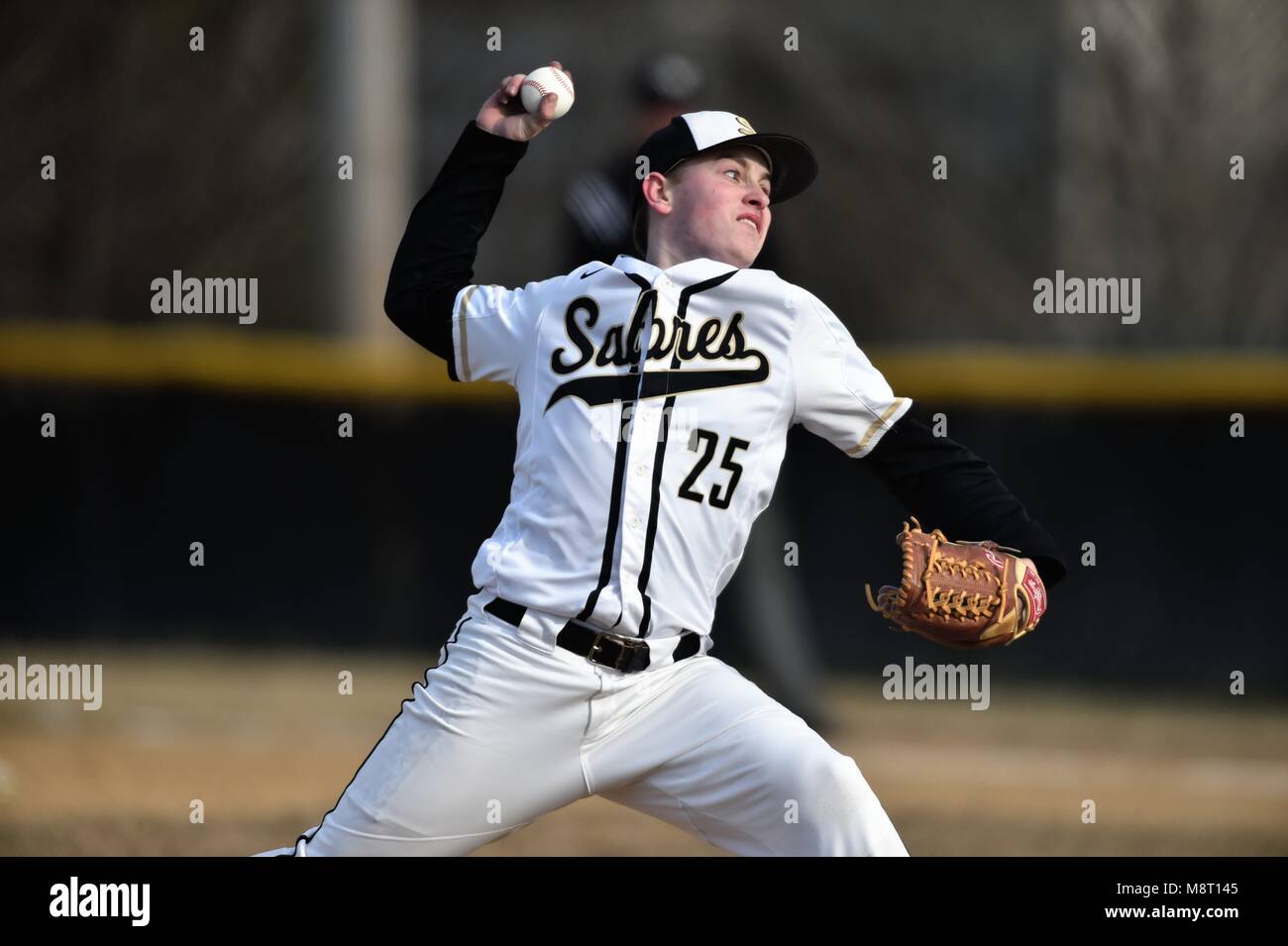 Baseball pitcher player pitching Cut Out Stock Images & Pictures - Alamy