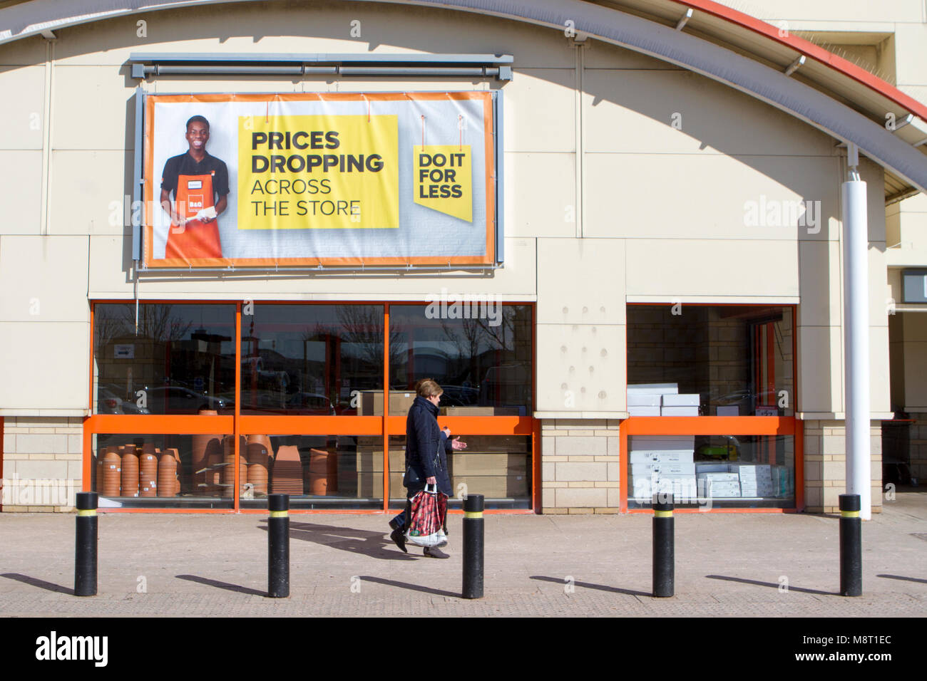 b & q diy superstore retail park mall shopping centre complex shop shops store stores storefront business commercial Stock Photo