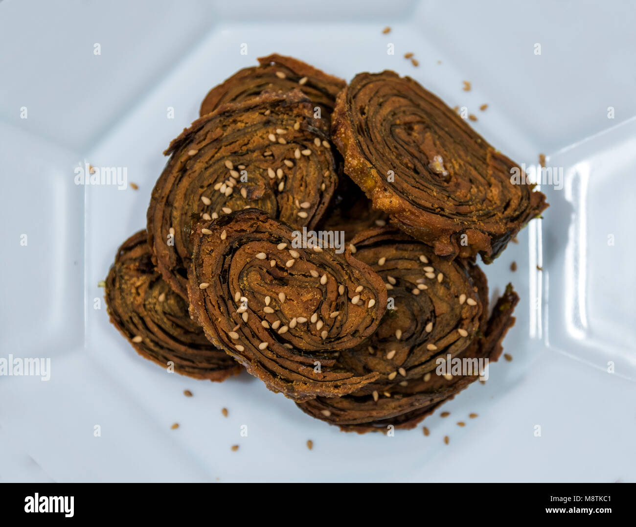 Patra, Patrode or Paatra - Indian cuisine, Maharashtrian cuisine ...