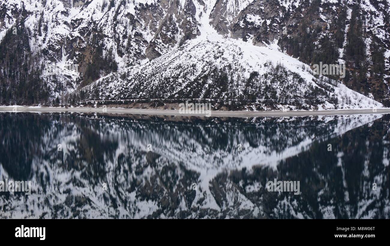 Achensee, Tirol im Winter mit Spiegelung der Berge im See Stock Photo