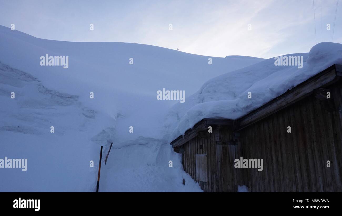 Arlbergpass zwischen Stuben und St. Anton im Winter Stock Photo