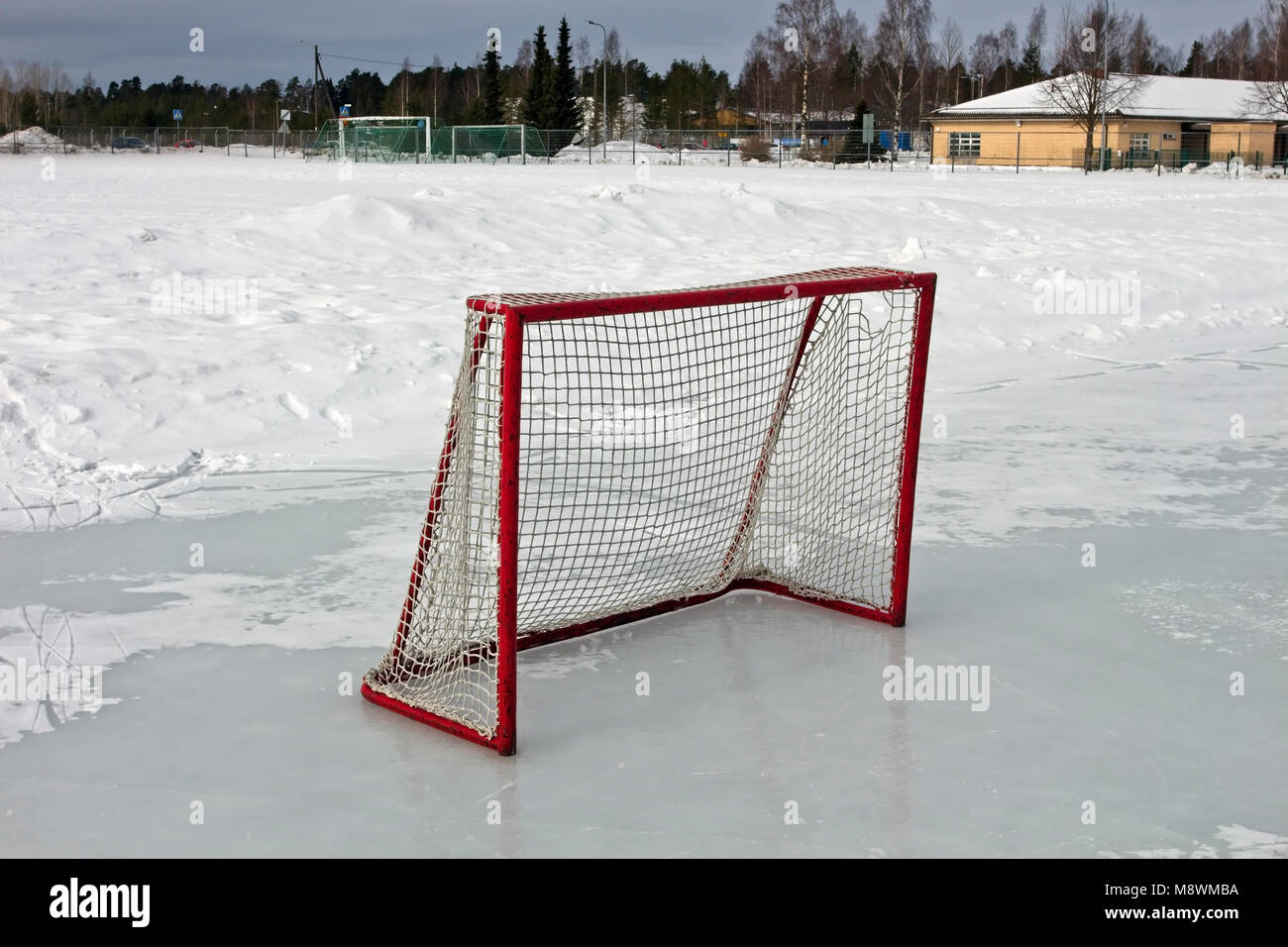 empty ice hockey goal outdoors Stock Photo Alamy