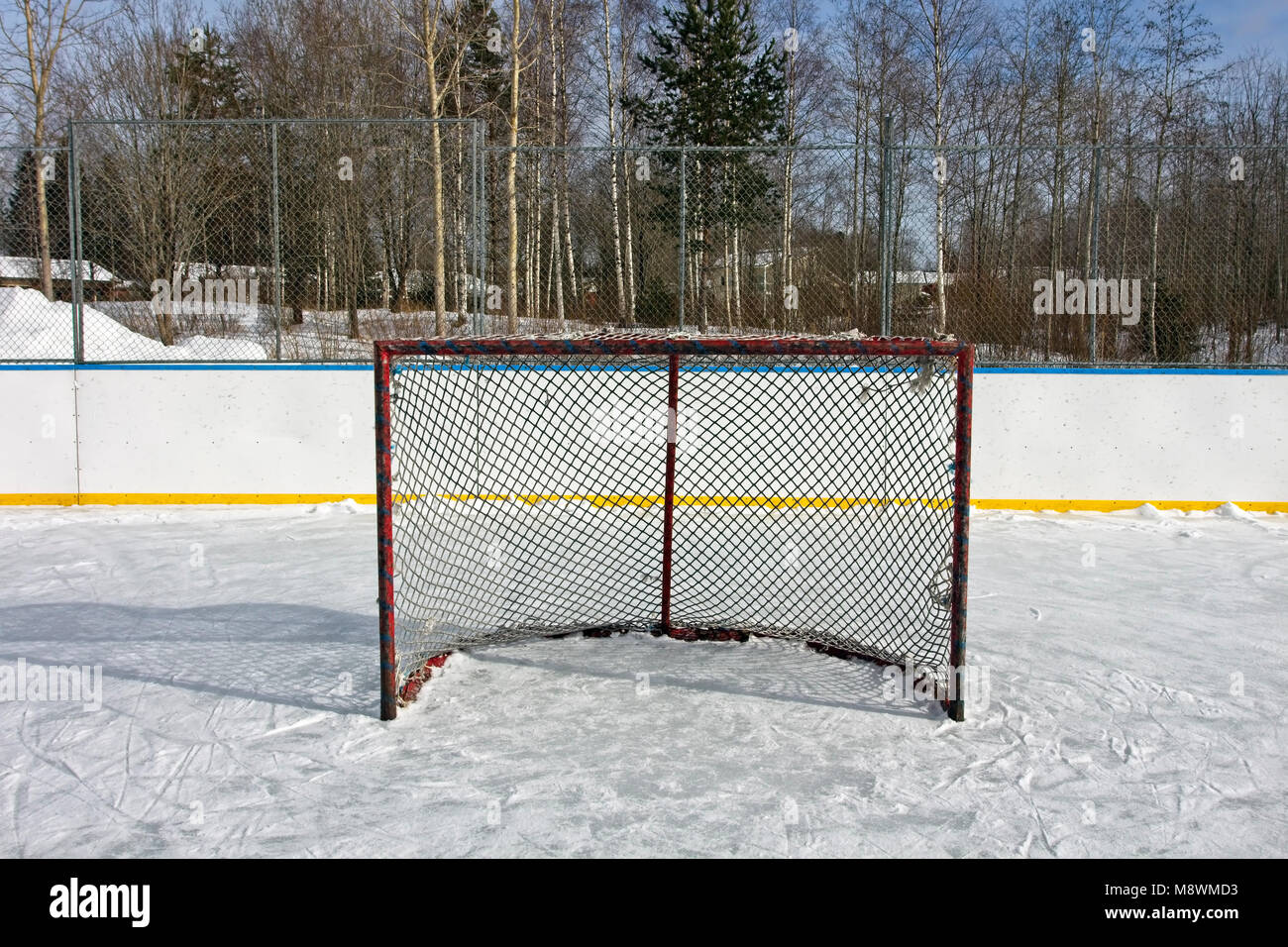 empty ice hockey goal outdoors Stock Photo Alamy