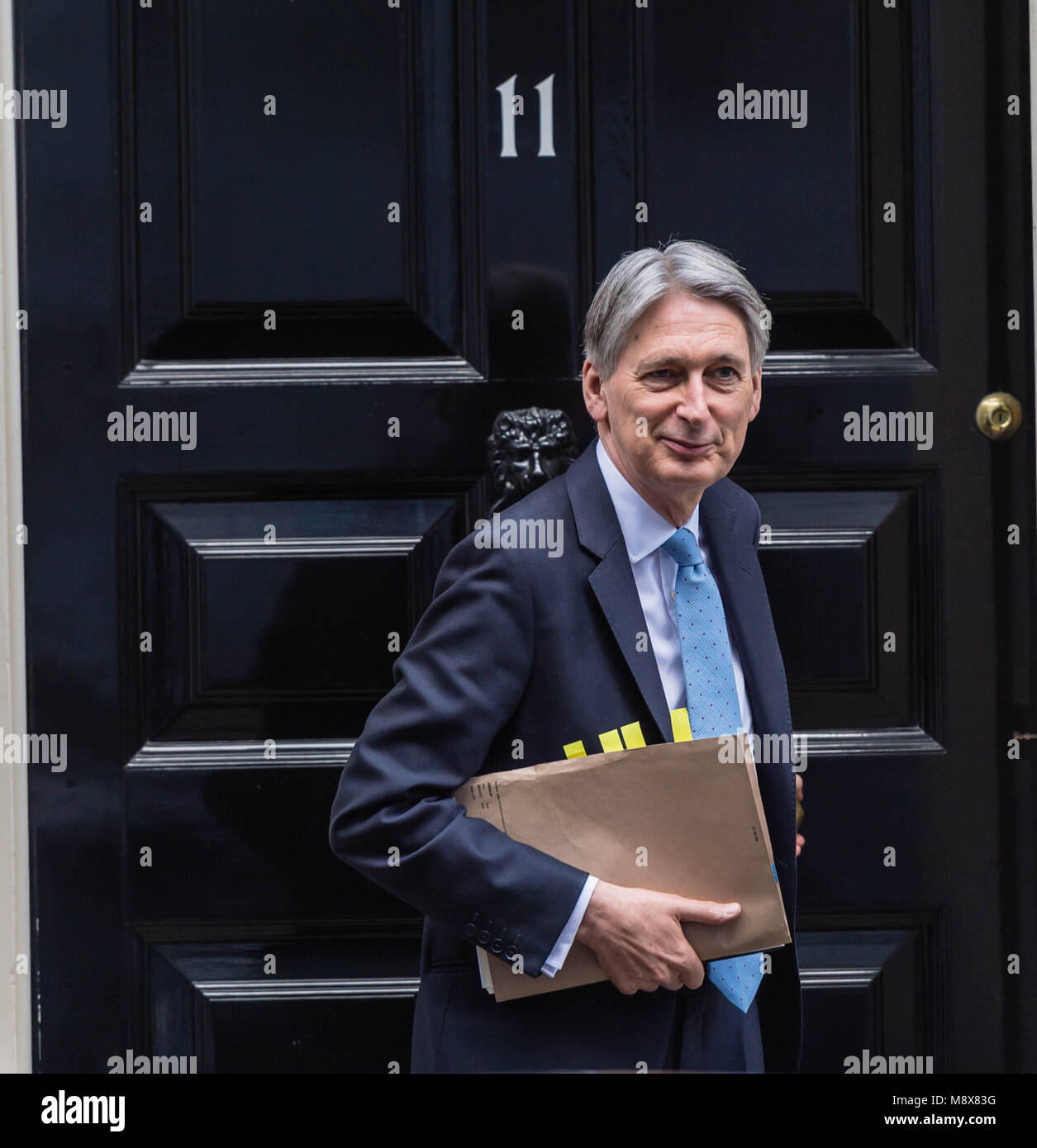 London, 21st March 2018, The Chancellor, Philip Hammond, leaves 11 Downing Street for Prime Ministers Question Time Credit Ian Davidson/Alamy Live News Stock Photo