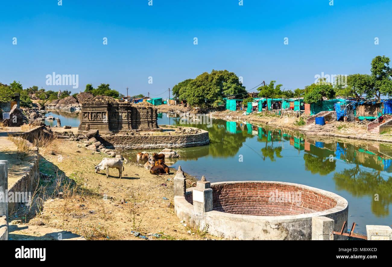 Lakulish Temple and Chhashiyu Lake at Pavagadh Hill - Gujarat state of India Stock Photo