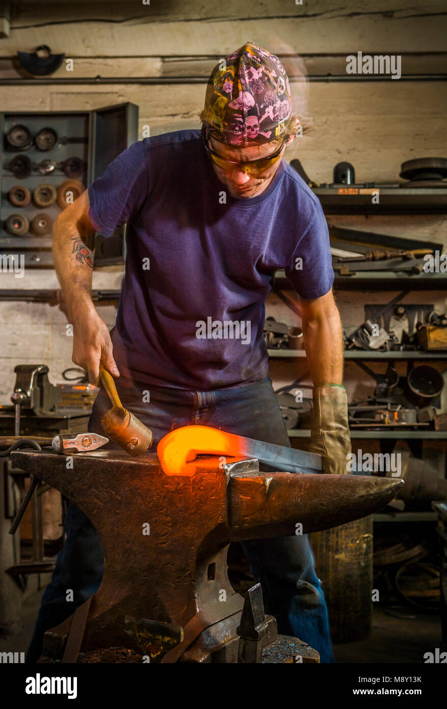 Man With Hammer High Resolution Stock Photography And Images - Alamy