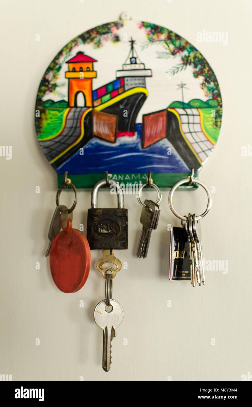 Keys Holder for Wall Metal Vintage Keys Hook-18*15cm Home Decor Key Hanger  Decorative with 4 Hooks,Blue