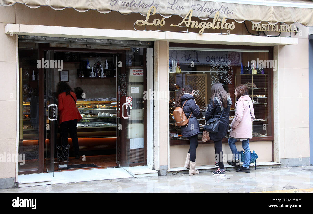Los Angelitos Pastry Shop in Seville Stock Photo Alamy