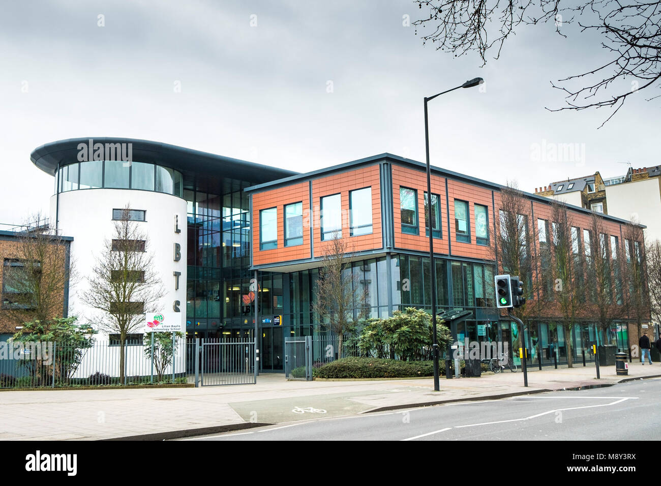 UK school - Lilian Bayliss Technology School in Kennington London Stock ...