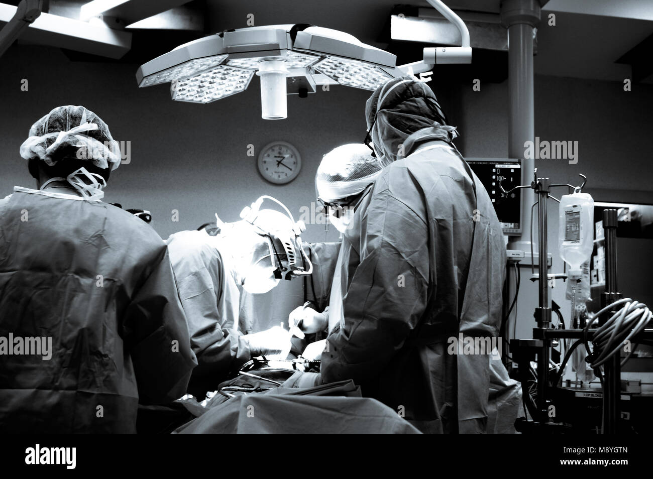 Surgeons at work Stock Photo - Alamy