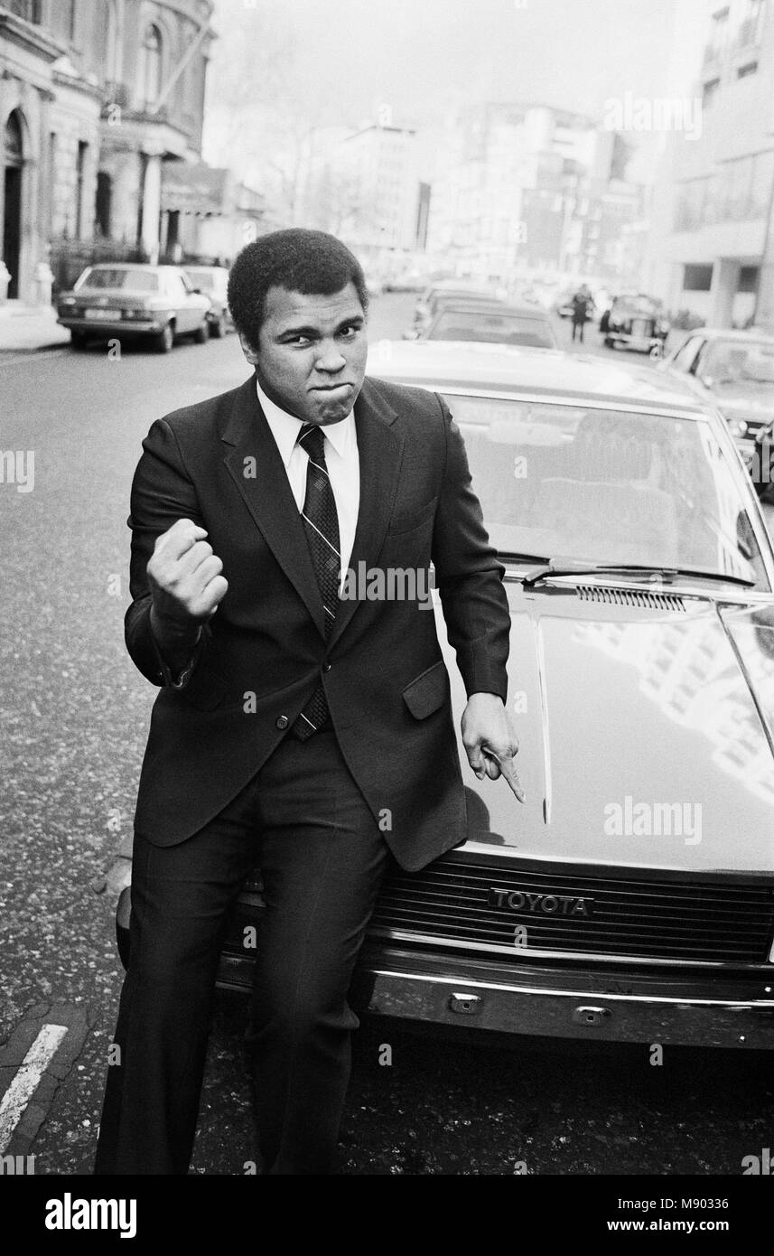 Muhammad Ali announces to the world that he intends to enter the professional boxing ring again, at 38 years of age.  15th February 1980. Stock Photo