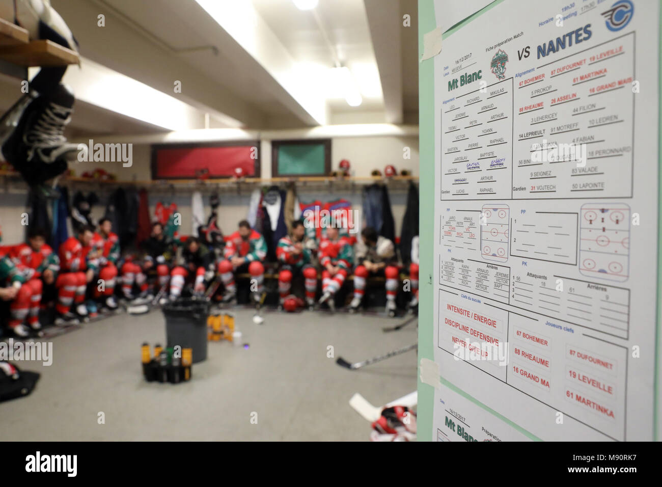 Ice Hockey. Locker room Stock Photo - Alamy
