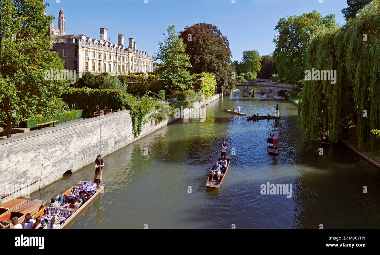 Punting on River Cam past Clare College Cambridge, Summer 2017 Stock Photo