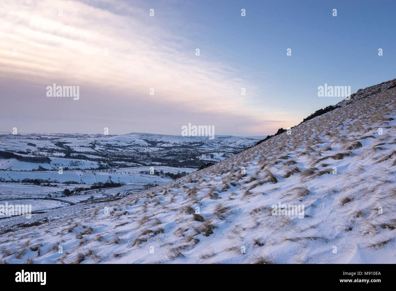 View from South Head near Hayfield on a snowy winter morning. Peak District, Derbyshire, England. Stock Photo