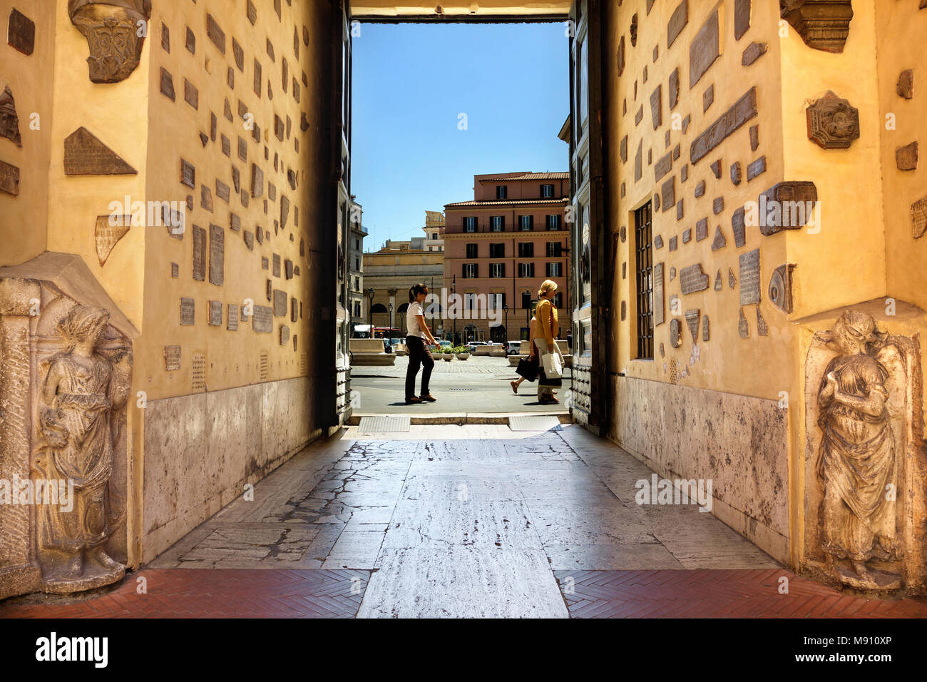 Under the Watchful Gaze of Two Ancient Observers -  San Silvestro in Capite - Rome Stock Photo