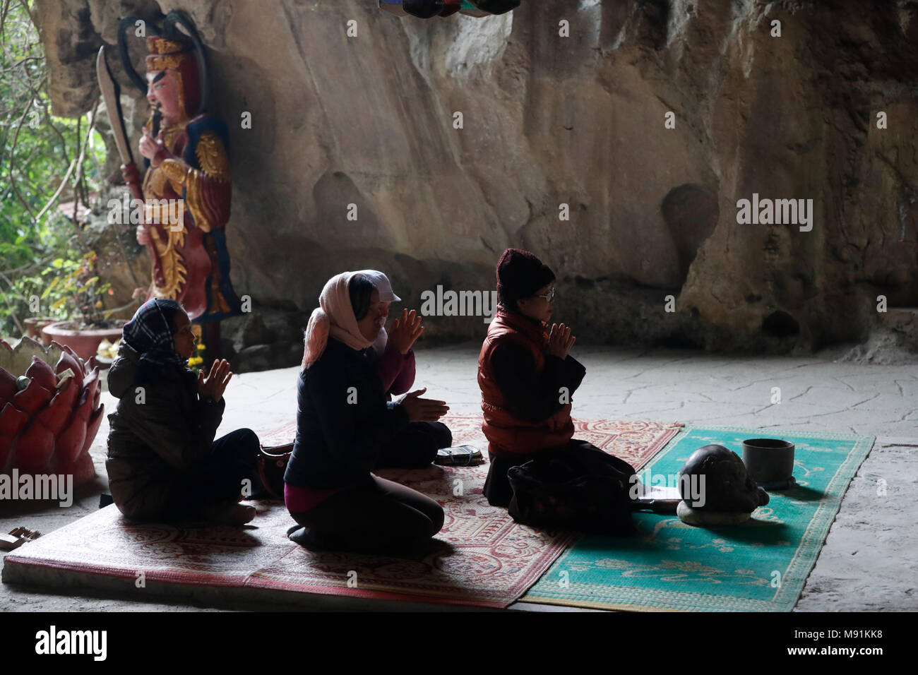 Tam Thanh cave. Thanh Thien taoist pagoda. Taoism worshippers. Lang Son. Vietnam. Stock Photo