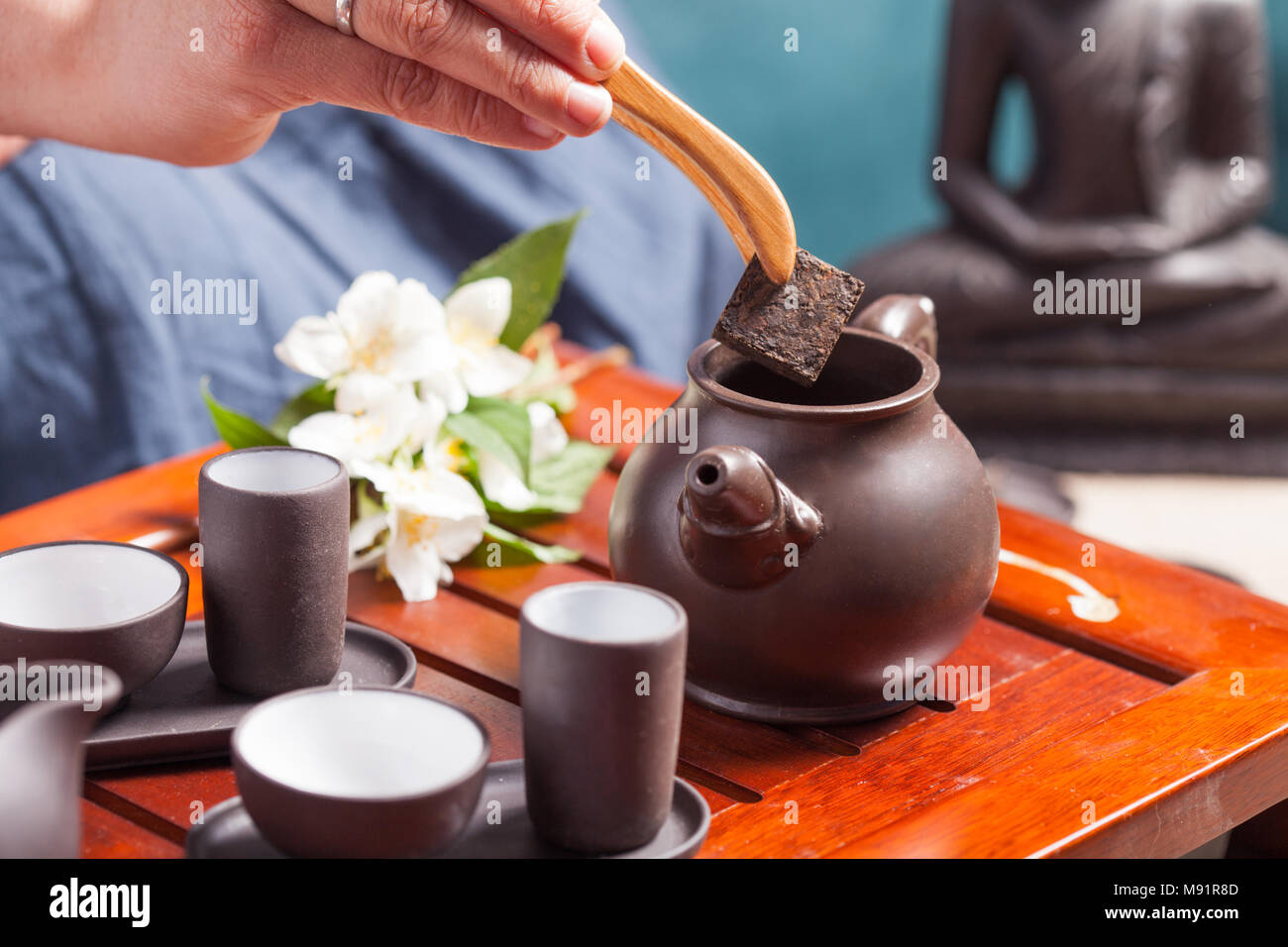 Chinese tea ceremony Stock Photo Alamy