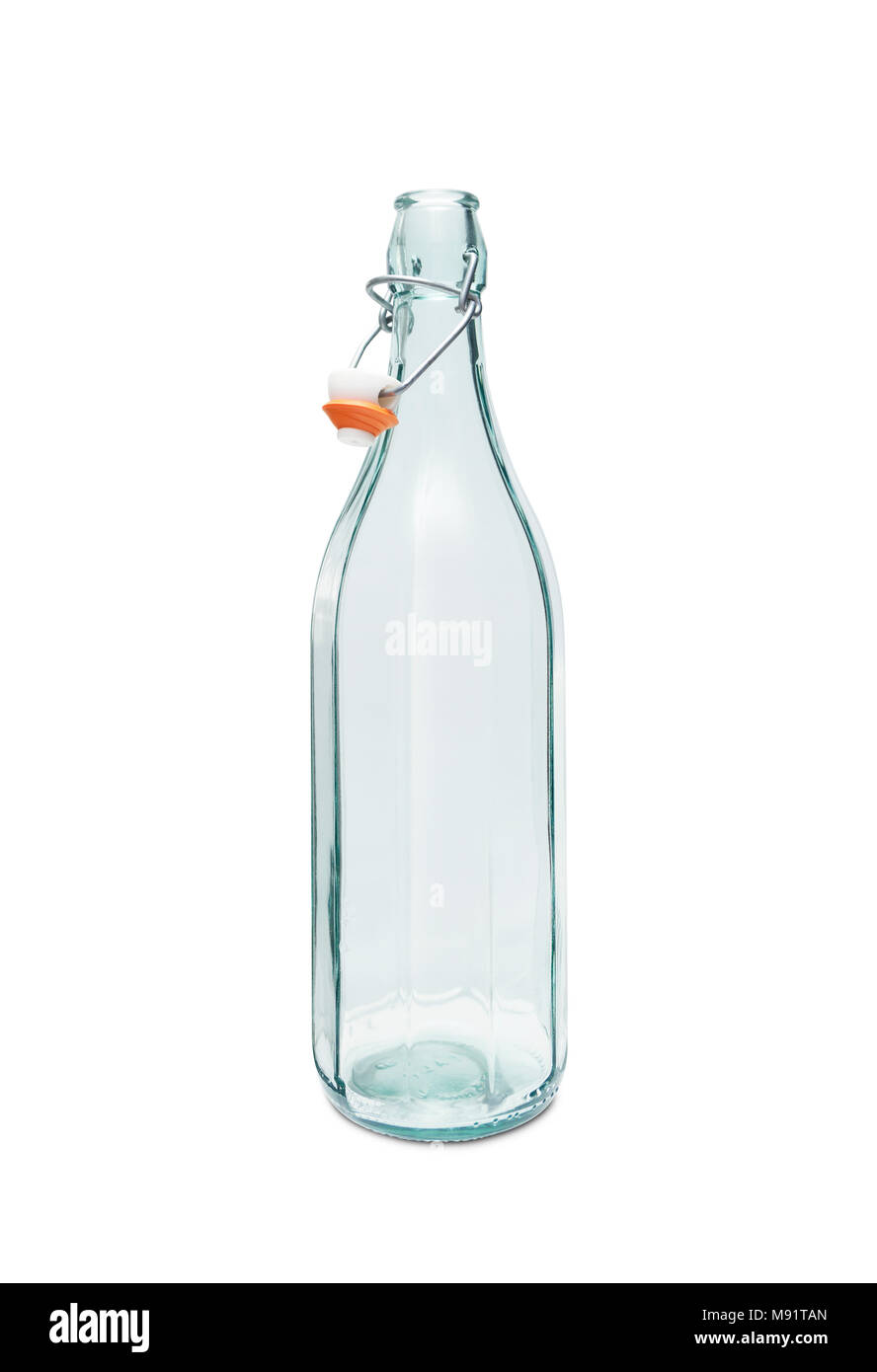 https://c8.alamy.com/comp/M91TAN/empty-vintage-bottle-isolated-on-white-background-with-clipping-path-M91TAN.jpg