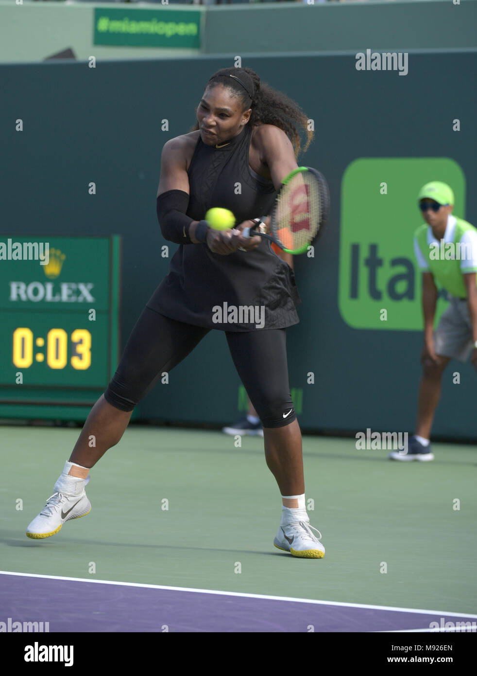 Key Biscayne Florida Usa 21st March 2018 Naomi Osaka Of Japan Defeats Serena Williams Of The United States During The Miami Open Presented By Itau At Crandon Park Tennis Center On March