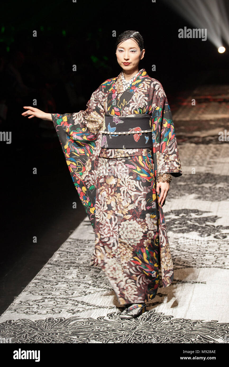 Kimono Designer High Resolution Stock Photography and Images - Alamy