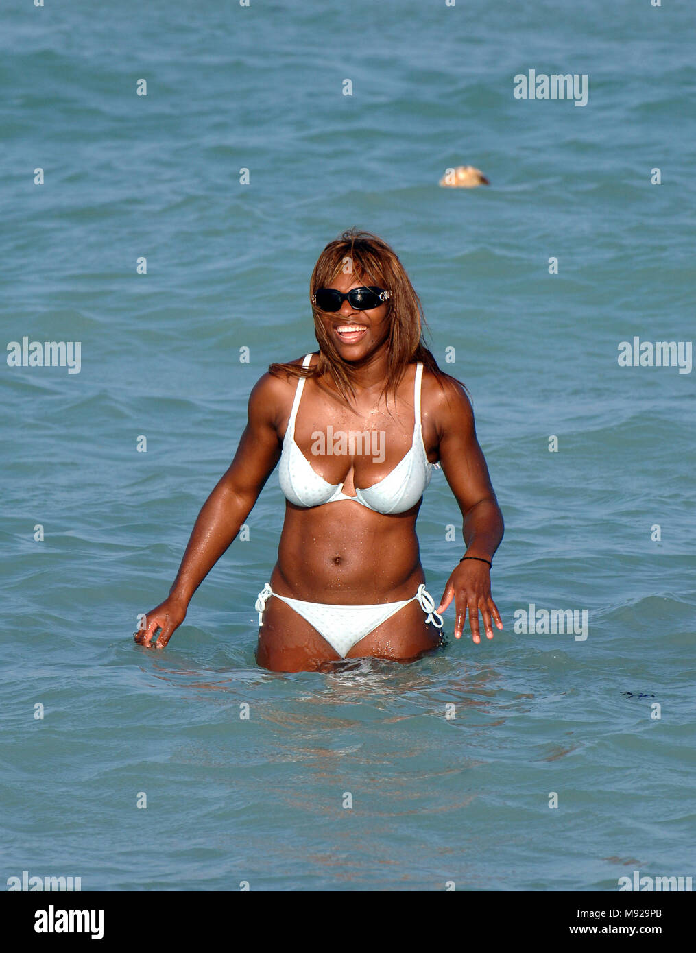 Kelly Rowland Bikini High Resolution Stock Photography and Images - Alamy