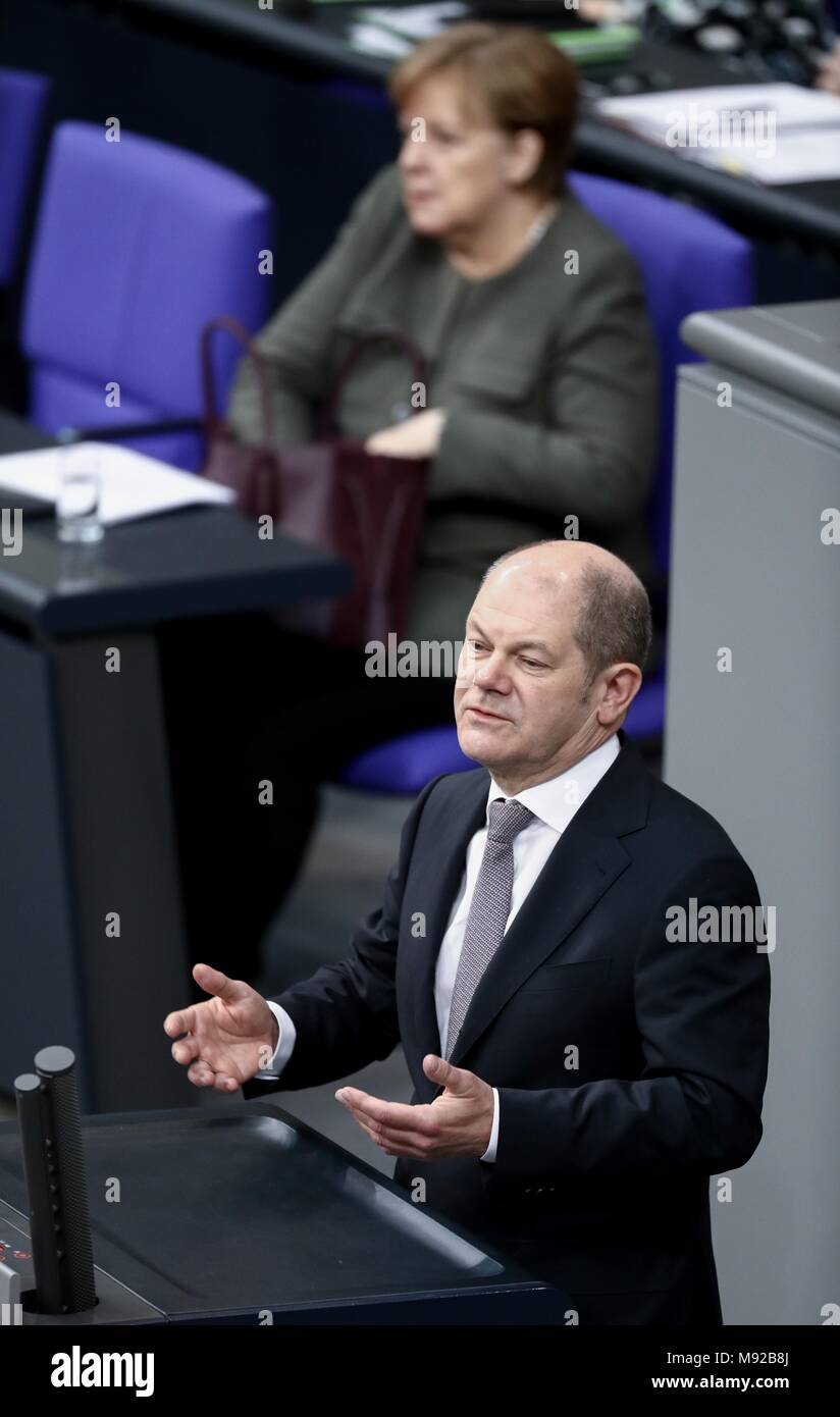 Berlin, Germany. 22 March 2018, : Olaf Scholz from the Social Democratic Party (SPD) giving a governemnt statement in the German parliament about finance and the budget. Photo: Kay Nietfeld/dpa Credit: dpa picture alliance/Alamy Live News Stock Photo