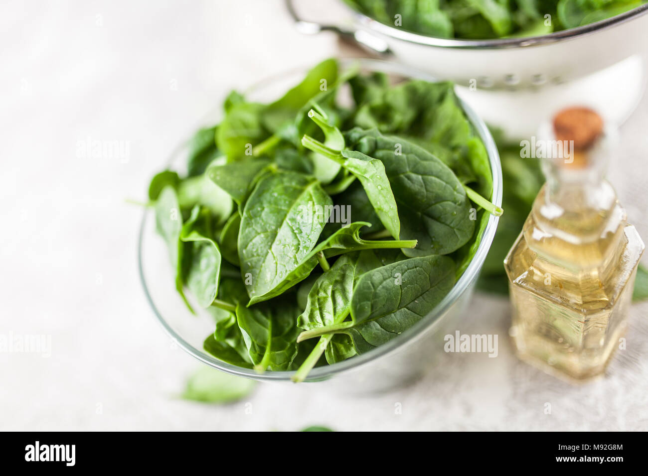 Baby spinach leaves Stock Photo - Alamy