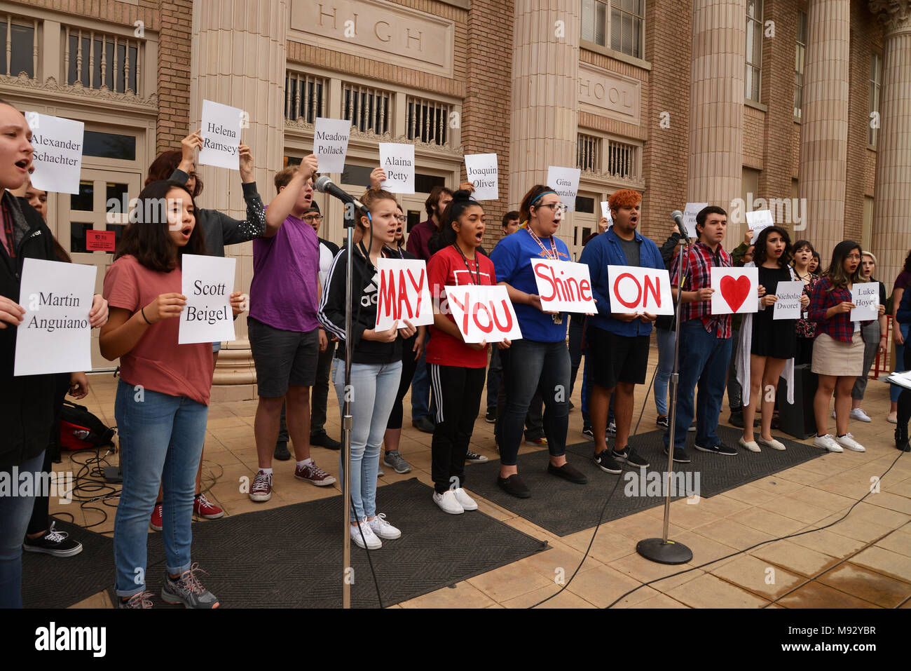 Children guns class hires stock photography and images Alamy