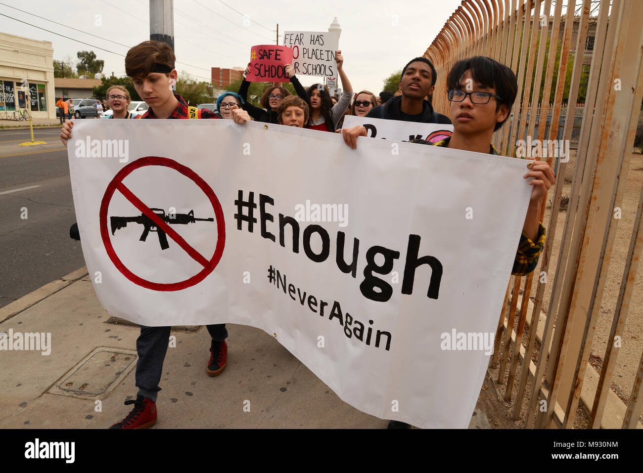 Children guns class hires stock photography and images Alamy
