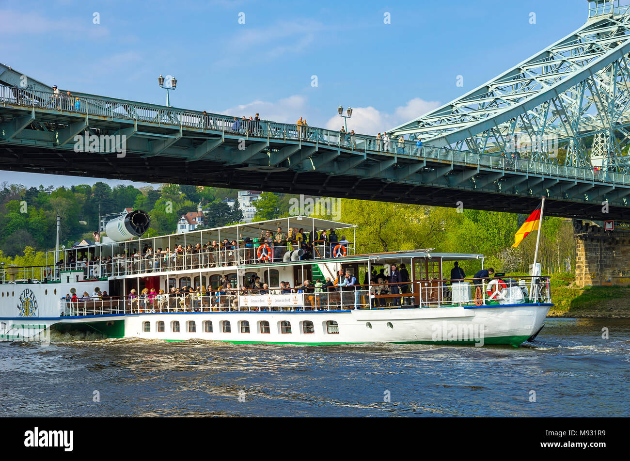 The historic paddle steamer PD LEIPZIG passes under the Blue Wonder Bridge in the district of Blasewitz, Dresden, Saxony, Germany. Stock Photo