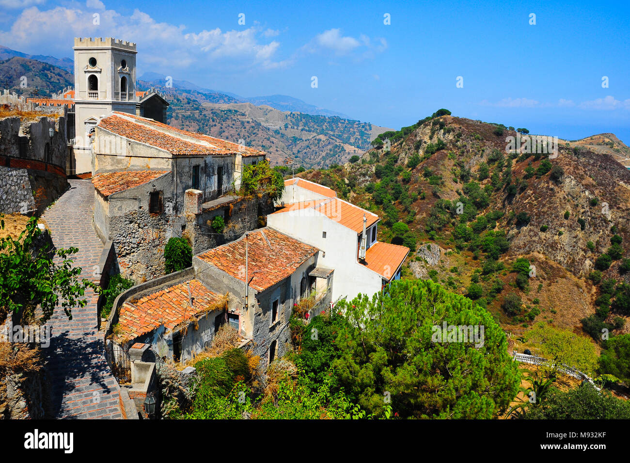 Savoca sicily hi-res stock photography and images - Alamy