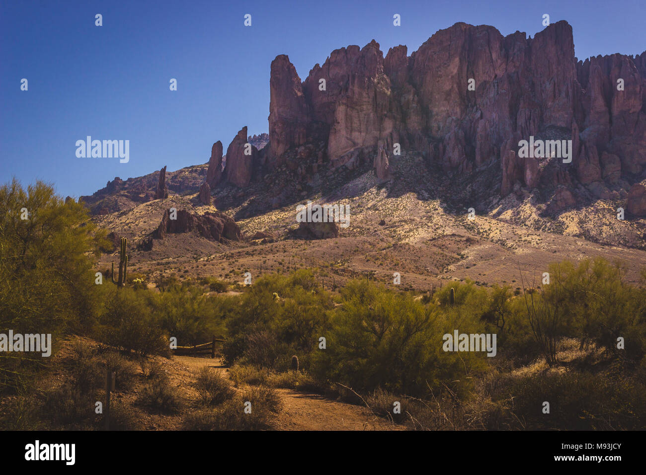 lost dutchman state park treasure loop trail