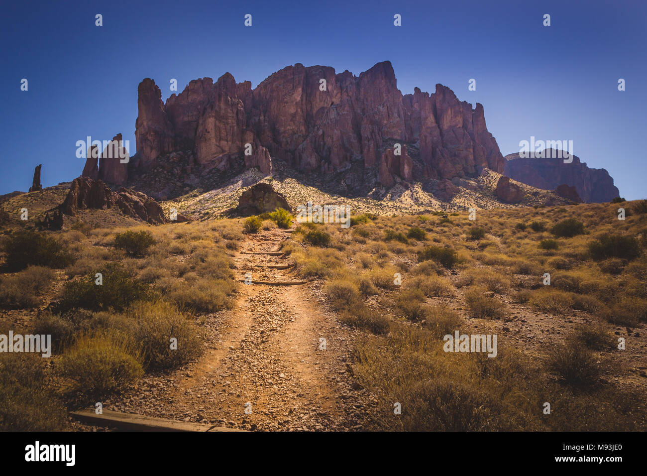 lost dutchman state park treasure loop trail