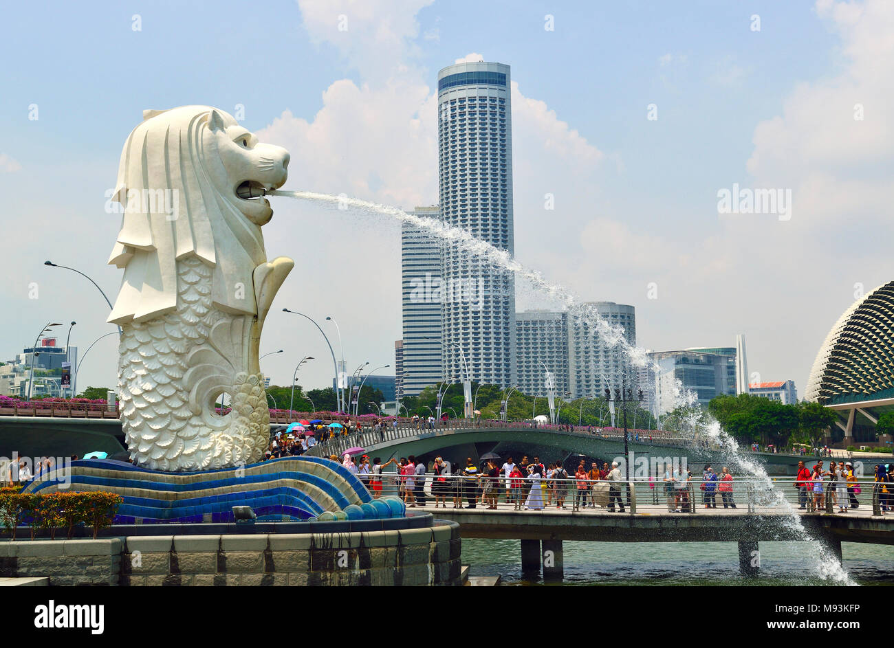 The original national icon of Singapore Halflion, halffish statue