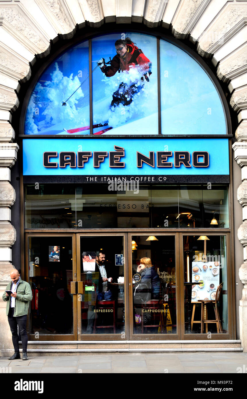 London, England, UK. Caffe Nero cafe in Piccadilly Stock Photo