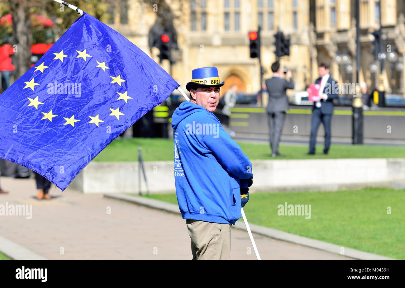 Steve Bray - organiser of SODEM (Stand Of Defiance European Movement) on College Green, Westminster, with GB and EU flags on his daily anti-Brexit pro Stock Photo