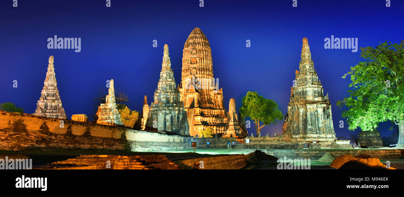 Wat Chaiwatthanaram, a Buddhist temple in the city of Ayutthaya Historical Park, Thailand Stock Photo