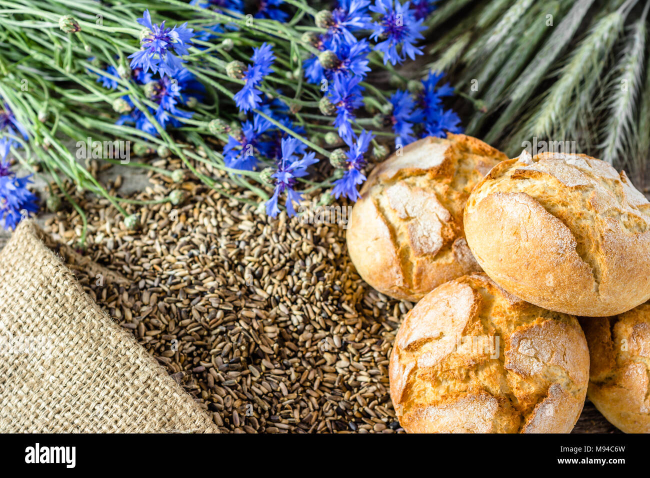 Fresh bread rolls or buns, bakery backgrounds Stock Photo Alamy